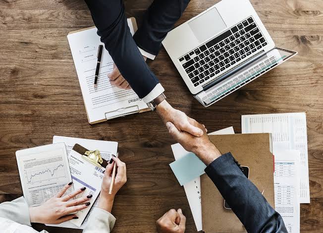 18642IK208-2020/2021-C1 Business Writing